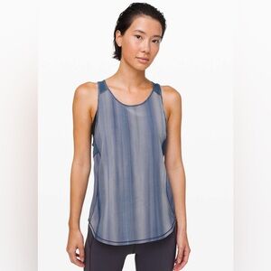 Lululemon Sculpt Tank
(Brushed Spray Dye White Code Blue) women’s size 6